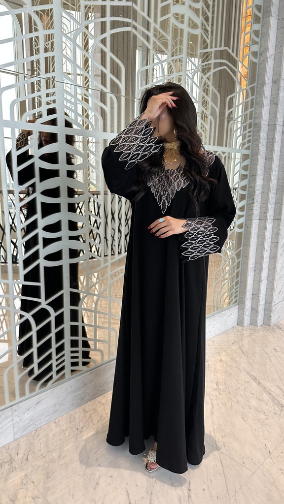 Signature abaya (أسود, S)